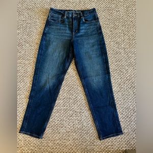 American Eagle Stretch Curvy Mom Jeans size 6